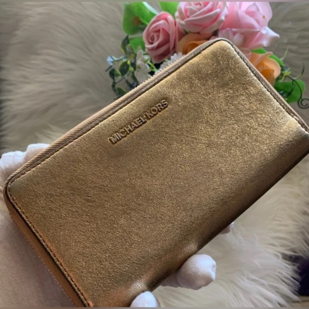 Michael Kors Metallic Gold Wallet